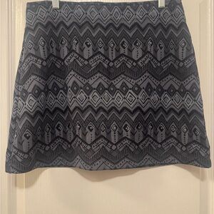 ATHLETA MONARCH GREY TRIBAL PRINT STRAIGHT ATHLETIC WOMEN TECH SKIRT size Large
